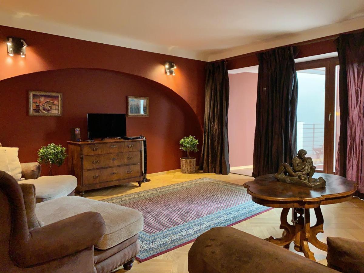 Small Luxury Palace Residence Prague Exterior photo