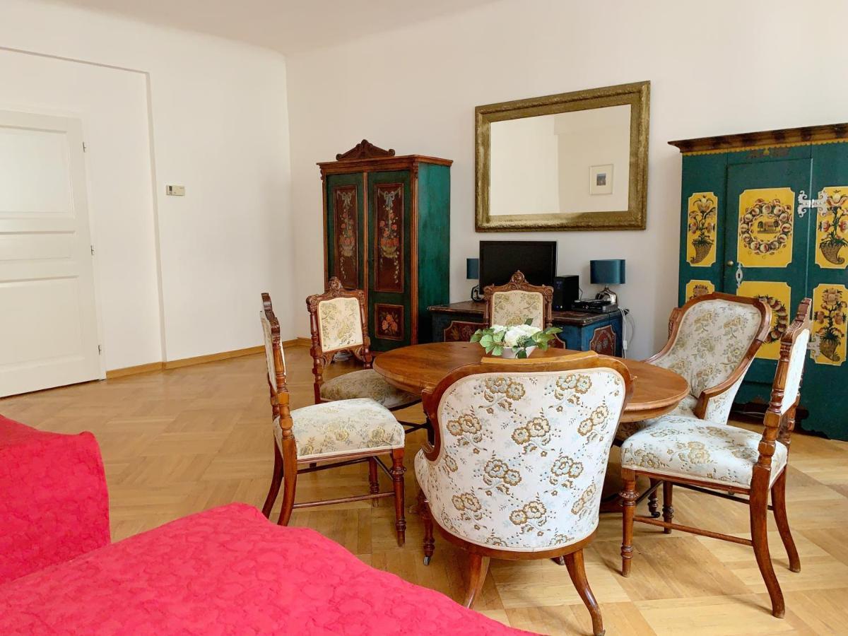 Small Luxury Palace Residence Prague Exterior photo